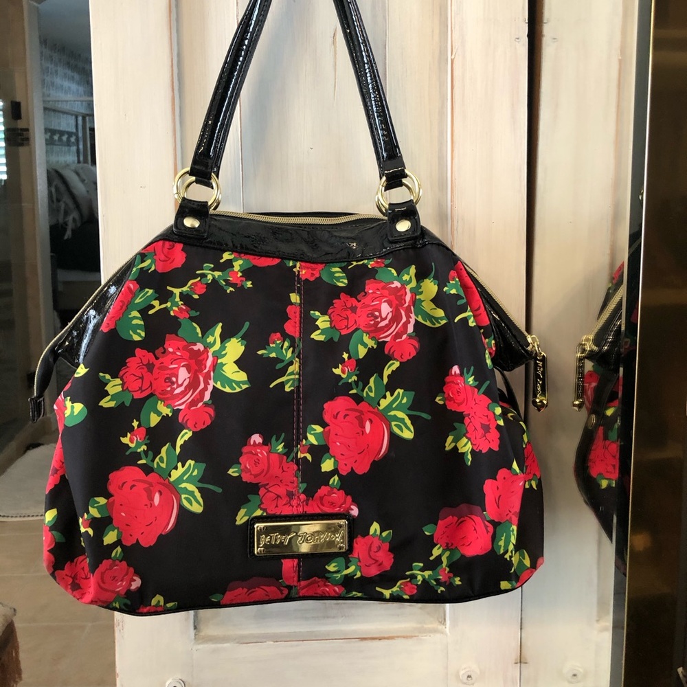 Floral Betsey Johnson handbag